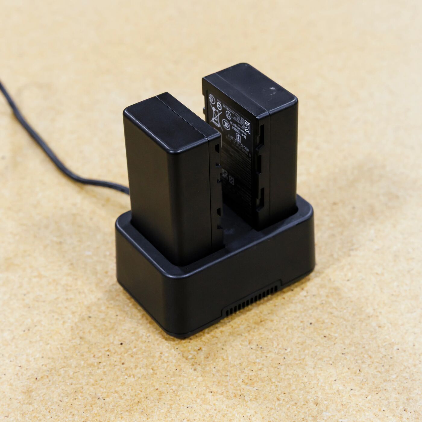 Battery Charging Hub for WB37 Batteries