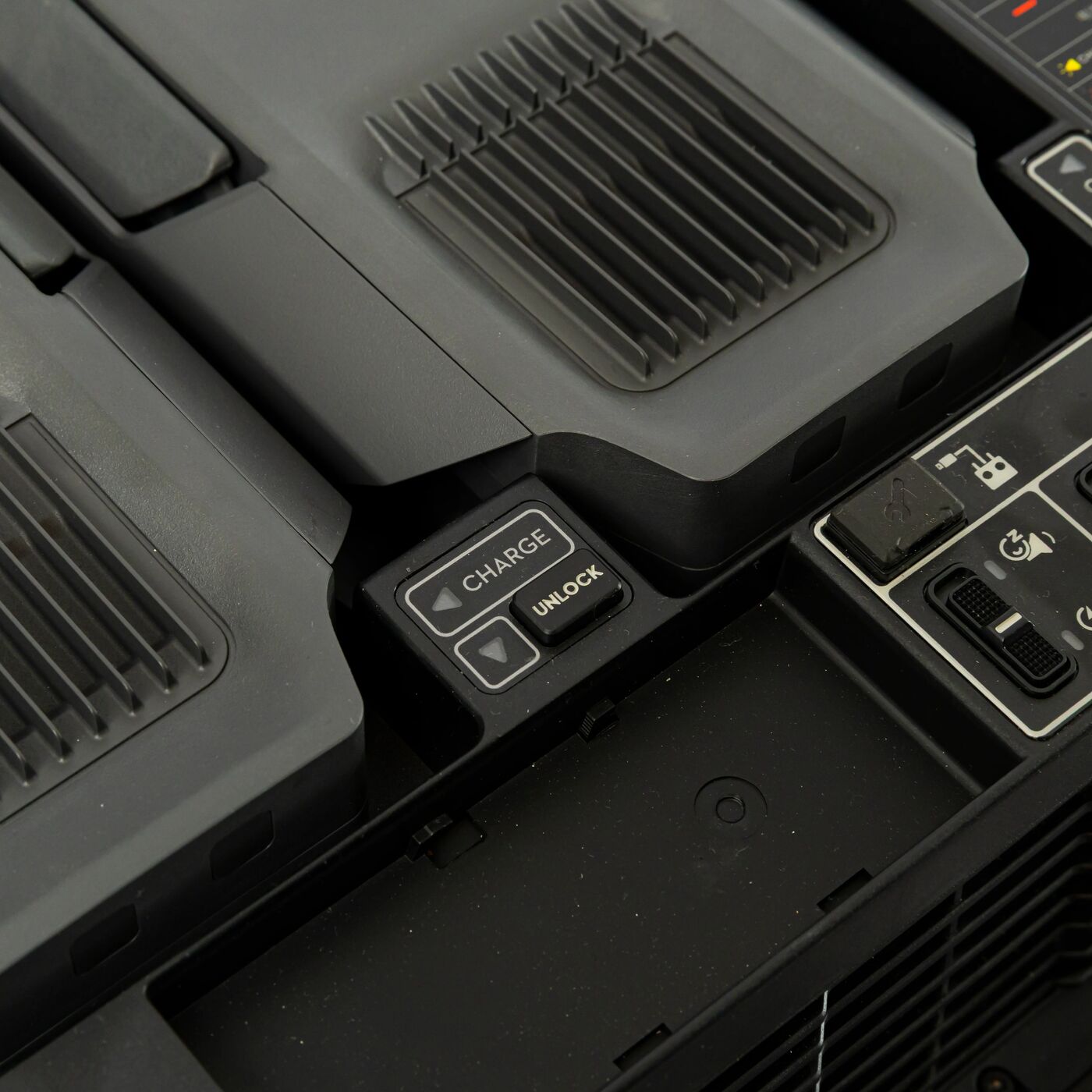 TB100 Intelligent Flight Battery (M400)